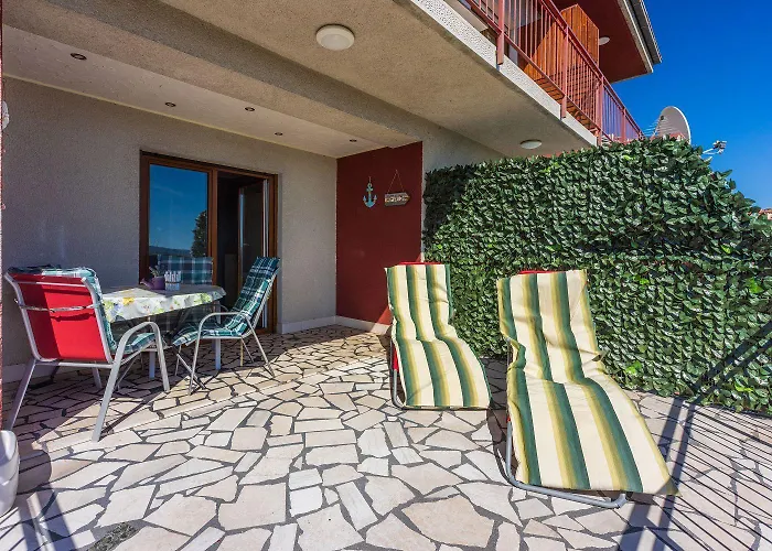 Besonderes Nur 200 Meter Zum Sandstrand Mit Parkplatz, Liegen, Meerblick Apartment