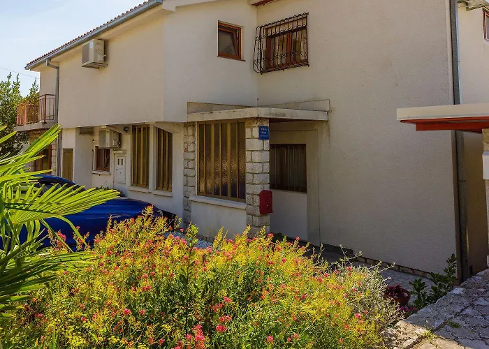 Besonderes Nur 200 Meter Zum Sandstrand Mit Parkplatz, Liegen, Meerblick *